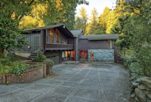 stay near redwood national park